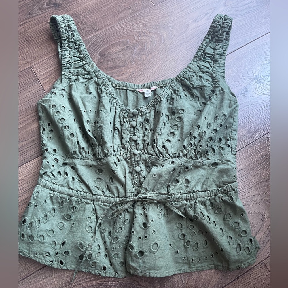 Guess Top